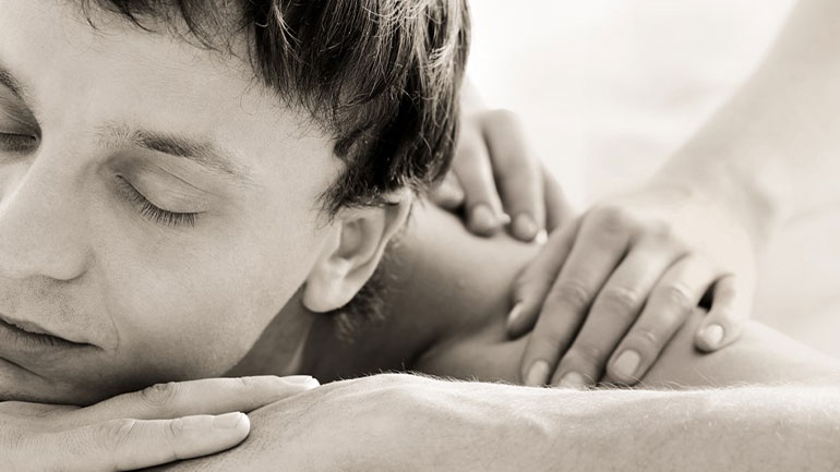 Was ist eine Ganzkörpermassage? 5 Massagetechniken, 6 Varianten, unendlich viele positive Auswirkungen